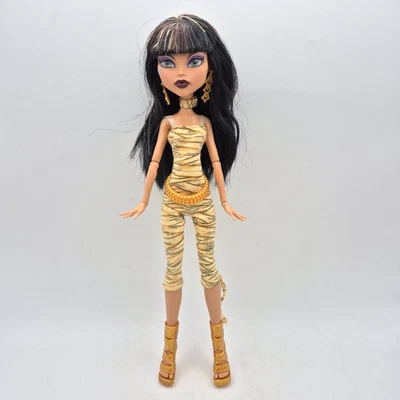 Monster High Signature Basic Cleo De Nile Fashion Doll 2010 Mattel - Image 1 of 4