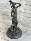 Fait Détaillé 1940 Style Femme Avec Chien Bronze Sculpture Décor Maison