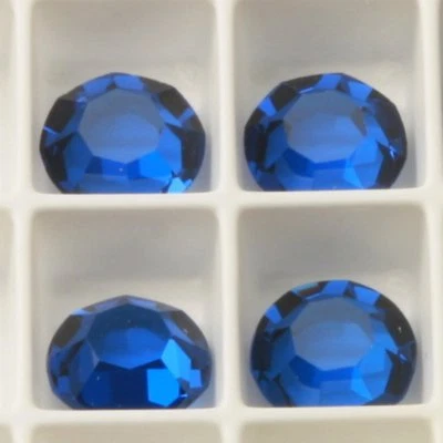 Lot (15) 8.2mm ss39 Austrian D.S vintage blue spinel round Sapphire stones - Image 1 of 3