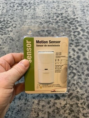 Single-Pole 3-Way White Occupancy Motion Sensor - Image 1 of 4