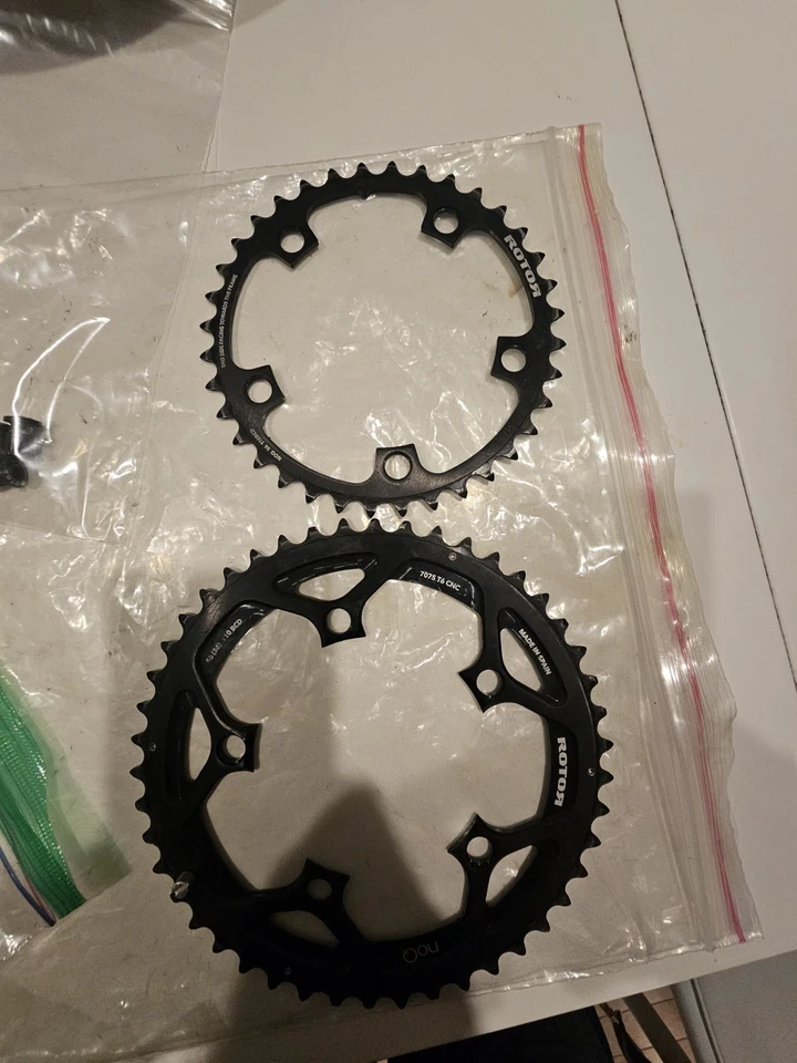 Correntes de rotor 46t 110mm BCD Road em preto - APENAS 46t mostrando está à venda - Imagem 1 de 1