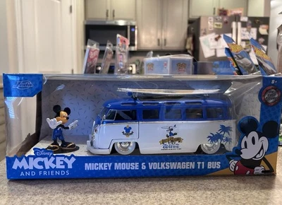 Jada Toys Volkswagen 1:24 Car - Blue/White (JAD33179) - Image 1 of 4