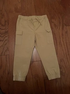 Boys  Khaki Straight Leg Cargo Pants with Drawstring Size 4T - Picture 1 of 2