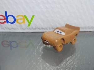Filtro frusta Pixar Disney Cars Chester Lightnine McQueen Muddy 15 usato uovo pazzo - Foto 1 di 3