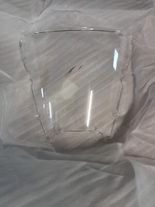 NOS 1999-2002 YAMAHA YZF600 OEM FRONT WINDSHIELD WINDSCREEN  5EB-28381-11-00 NEW - Picture 1 of 7