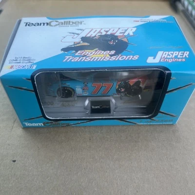 Robert Pressly #77 Jasper Engine Taurus 2000 propietarios calibre equipo 1:64, nuevo en caja Foto 1 de 4