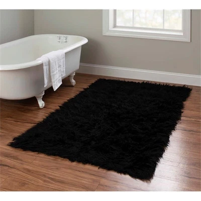 Riverbay Furniture Transitional Flokati Hand Woven Wool 3'6"x5'6" Rug in Black - Image 1 of 4