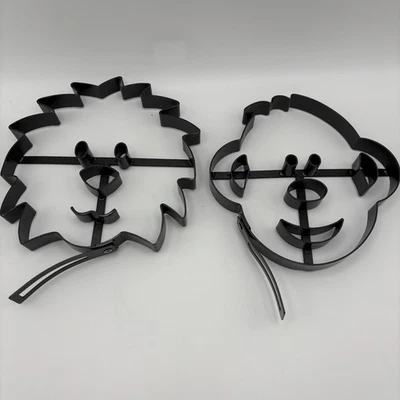 William Sonoma Pancake Molds Jungle Animals Set of 2 Lion and Monkey - Image 1 of 4