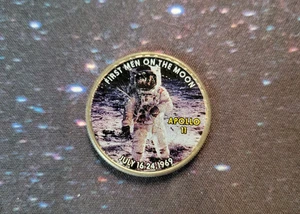 1St Man on The Moon Colorized Commemorative Clad Kennedy Half Dollar - Picture 1 of 2