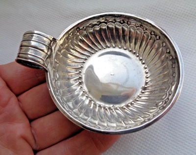 FINE EARLY 19TH CENTURY GEORGIAN FRENCH c1830 SOLID SILVER WINE TASTER / CUP - Image 1 of 4