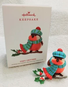 Hallmark Andenken Cozy Critters Weihnachtsschmuck 2019 3. in Serie Rotkehlchen - Bild 1 von 10