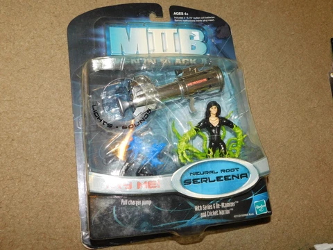 Men in Black II Neural Root SERLEENA Action Figure Hasbro 2002 Neon Green Cover