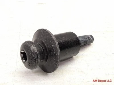 Bucha retratora cinto de segurança dianteiro 2013 Mini Cooper S R55 R56 R57 R60 com parafuso  - Imagem 1 de 2