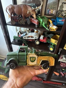 BP TOW TRUCK CAST IRON J6 Antique - Picture 1 of 9