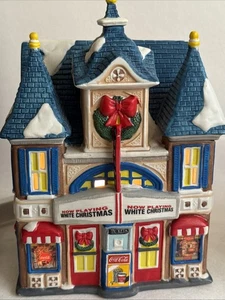 Coca-Cola Town Square Collection Strand Theater Movie Lighted Building 1993 - Picture 1 of 5