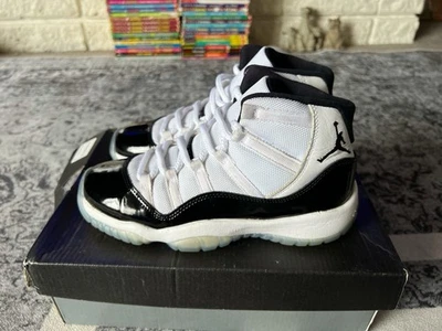 Air Jordan 11 Retro Alto 'Concord' 378038-100 - Talla 4Y - ¡Limpio! - ¡Envío rápido! Foto 1 de 4