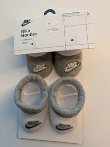 Nike Baby Booties 2 Pair  0 - 6 Months White & Gray  - Picture 1 of 3