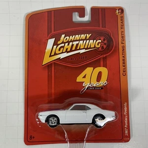 Johnny Lightning 40 Years 1967 Pontiac Firebird White - Picture 1 of 7