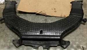 07-17 LEXUS LS460 UPPER AIR INTAKE FILTER DUCT INLET TUBE HOSE CONNECTOR OEM - Bild 1 von 1