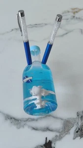 Pen Pencil Holder Stand for Desk Resin Pen Holder Desk Organizer Astronaut Style - Picture 1 of 5