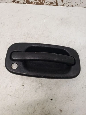 Manija de puerta exterior delantera derecha usada se adapta a: GMC Sierra 1500 2003 puerta de camioneta para Foto 1 de 4