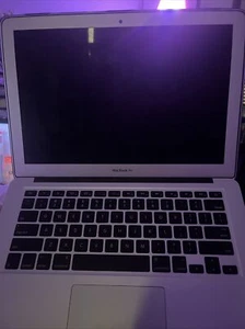 Apple MackBook Air 13.3 inch Laptop READ DESC - Picture 1 of 2