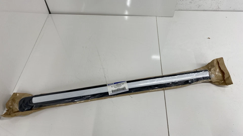 PO#5 OEM 2007-2017 Ford Expedition puerta ventana resistente al clima 8L1Z-7825597-AA Foto 1 de 1