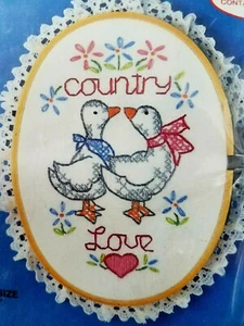 kit Colortex 3151 COUNTRY LOVE 4.5x6" cross stitch & Frame 1987 New Sealed - Picture 1 of 5