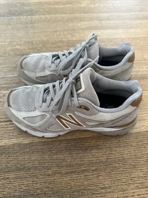 NEW BALANCE Women’s 990v4 Made in USA Tan Brown Sz 7.5 B - Image 1 of 4