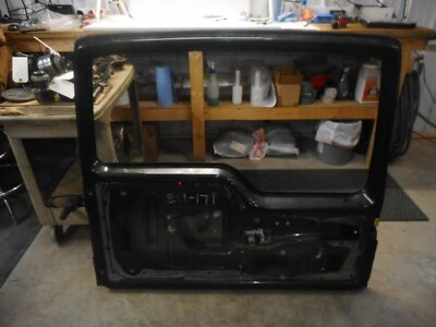 2004 LAND ROVER DISCOVERY II REAR CARGO DOOR SHELL - Image 1 of 4