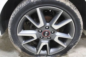 Wheel Model 18x7-1/2 Alloy V Spoke Fits 20-23 SOUL 3003027 - Picture 1 of 9
