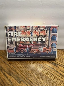 Set pompieri in plastica emergenza antincendio vintage più giocatori #1204  - Foto 1 di 11