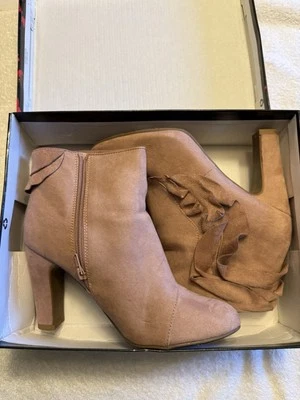 Botas Campton Fergalicious de Fergie Talla 10 Nuevas DS Foto 1 de 4