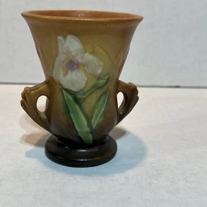 Roseville Pottery 2 Handle Vase 4 1/4" (Shelf) - Picture 1 of 8