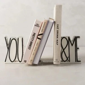 Juego de 2 sujetalibros de cerámica Anthropologie MOLLY HATCH You & Me - Imagen 1 de 9