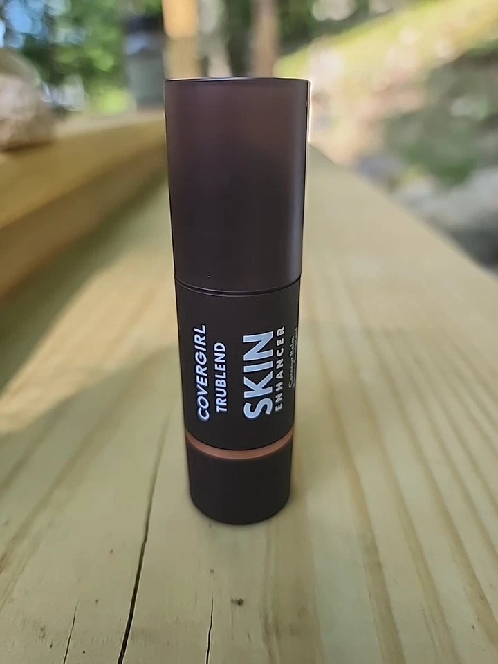 Mejorador de la piel de palma Covergirl Trublend Blush Foto 1 de 2