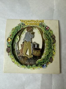 1982 Norman Rockwell McDonalds Gold Colored Christmas Ornament Special Friend - Picture 1 of 9
