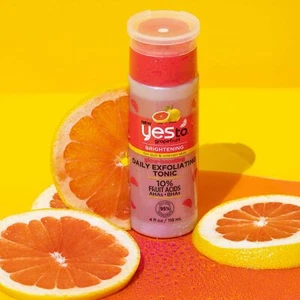 YES TO Grapefruit Glow-Boosting Exfoliating Tonic 118ml, daily Toner scrub - Bild 1 von 5