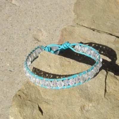 PULSERA DE CRISTAL FACETADOS CRISTALES GOTA SOBRE PULSERA DE CUERO CON BOTÓN VINTAGE Foto 1 de 4