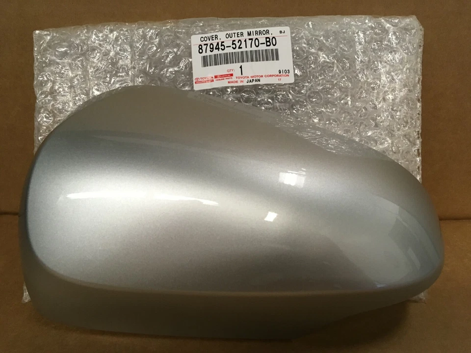 TOYOTA PRIUS "C" OUTER MIRROR COVER  FITS 2012-2018 SILVER  DRIVER SIDE - Image 1 of 1