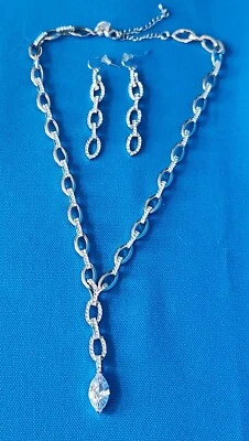 Lia Sophia Finale ~ Juego de cristales cortados y circonitas cúbicas Foto 1 de 4