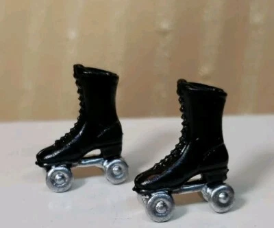 PATINES METÁLICOS PINTADOS PARA CASA DE MUÑECAS MINIATURA O CAJA DE ROOMBOX  Foto 1 de 3