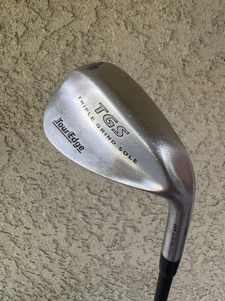 TOUR EDGE TGS 46* GAP WEDGE - TOUR EDGE VTS MAX D45 REGULAR FLEX GRAPHITE SHAFT - Image 1 of 4