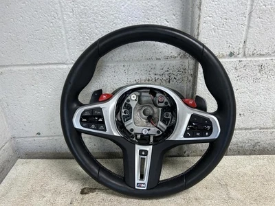 Volante BMW X3M 2023 cuero negro plateado y rojo OEM  Foto 1 de 4