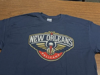 NBA New Orleans PELICANS mens T shirt XL  NEW never worn - Image 1 of 4