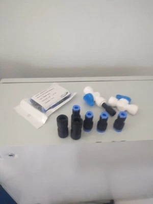 Reduced Union Hose Converter Tube OD 3/8" To 1/4" Air Push In Fitting 9 Pieces. - Image 1 of 4