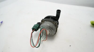 NISSAN LEAF ZE1 Pompa dell'acqua aggiuntiva tubi flessibili 21581-5SA0A Foto 1 de 4