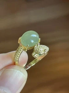 100% Untreated Gold Nephrite Jade Leopard Ring - Picture 1 of 9