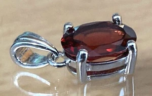 Colgante de plata maciza rojo granate piedras preciosas naturales plata maciza S925 - Imagen 1 de 10
