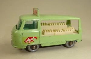 Matchbox Regular Wheel 21C Commer Bottle Float amarillo verde ""vaca"" ruedas plateadas - Imagen 1 de 7
